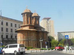 joanikije 
Црква Крецулеску у Букурешту 
2016-08-09 14:18:03