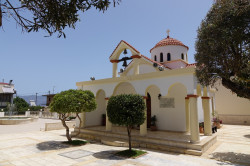 jarek1 
The small church in Kissamos 
2016-08-28 18:35:15