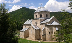 djstefanovic 
Манастир Градац 
42 
2016-08-28 23:16:56