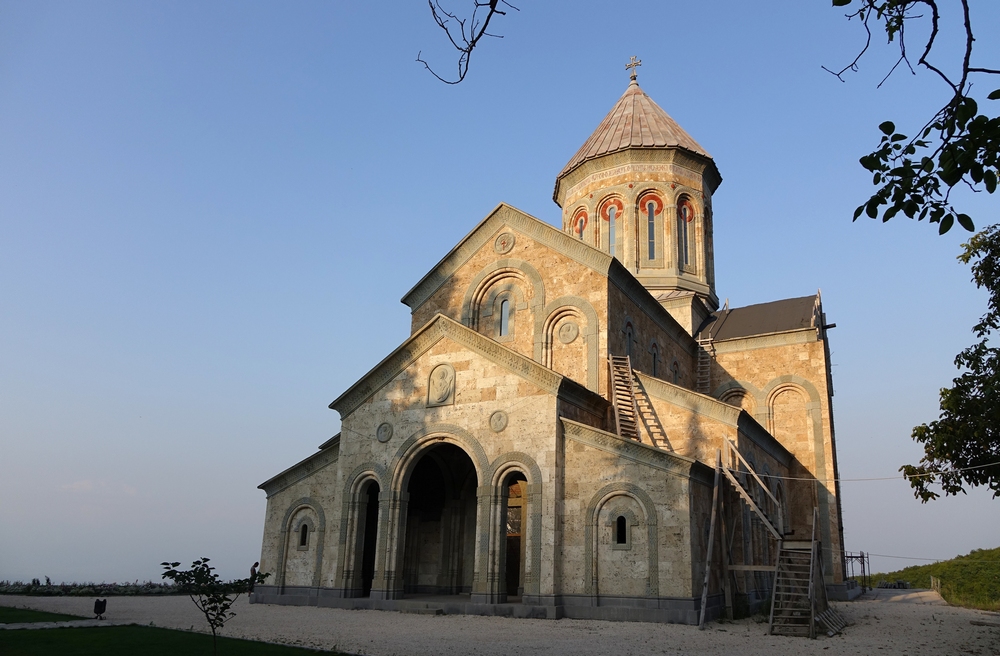 Bodbe monastery - the new church
