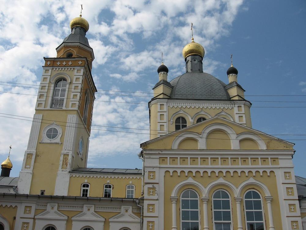 Клинцы. Кафедральный собор Петра и Павла.