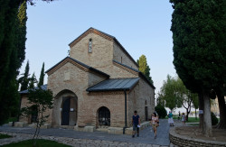 jarek1 
Bodbe monastery - the old church 
2016-09-26 22:20:13