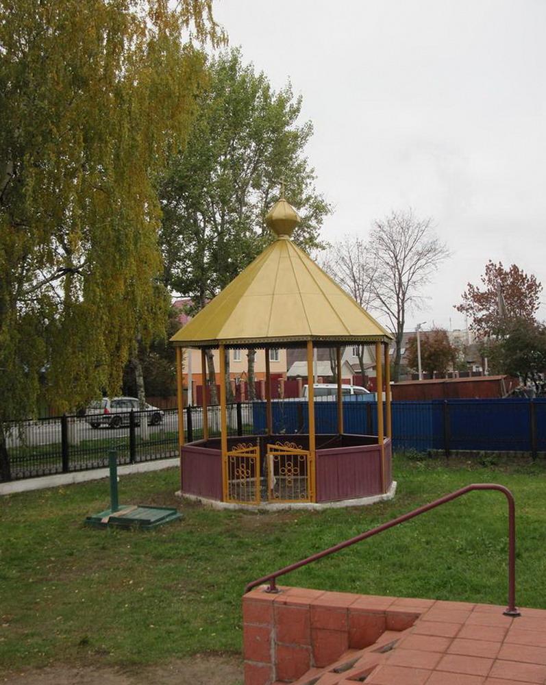 Прыход Свята-Троіцкага сабора ў Жлобіне. Альтанка.