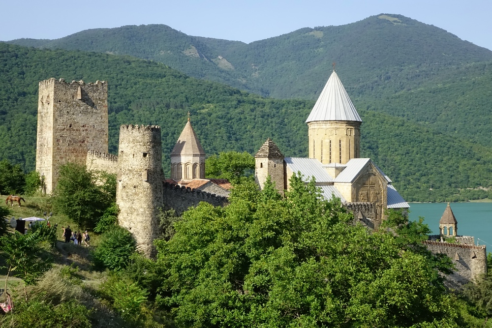 Ananuri fortress