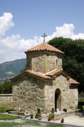 jarek1 
St. Nino chapel in Samtavro monastery 
2016-11-10 09:11:45