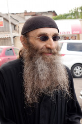 jarek1 
A monk from Cminda Sameba Monastery in Tbilisi 
2016-11-13 20:49:19