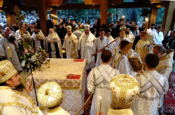 jarek 
Divine Liturgy at Grabarka 
2016-11-22 08:37:40