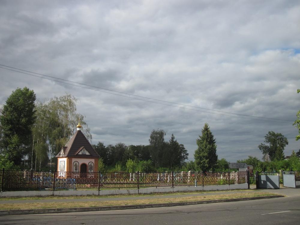 Рэчыца. Капліца на могілках.