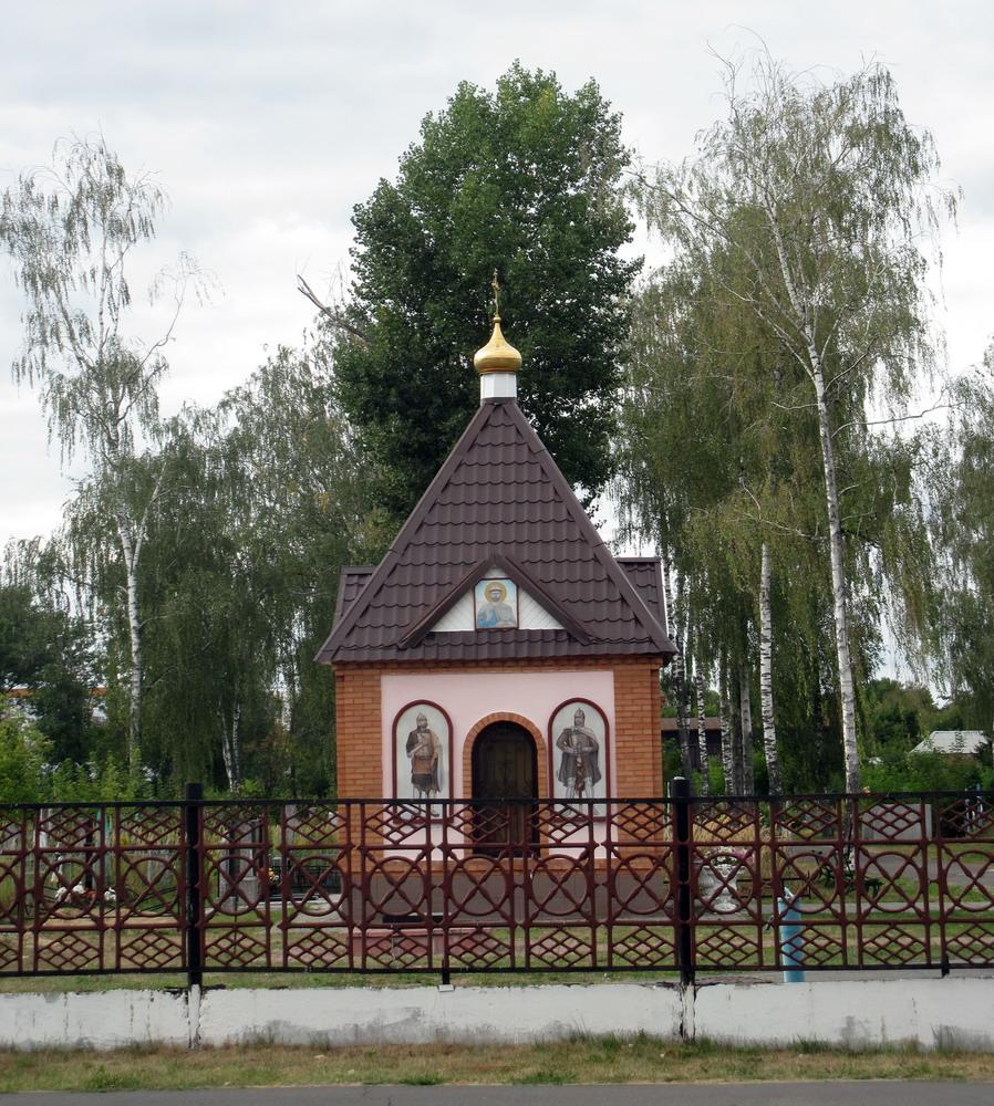 Рэчыца. Капліца на могілках.