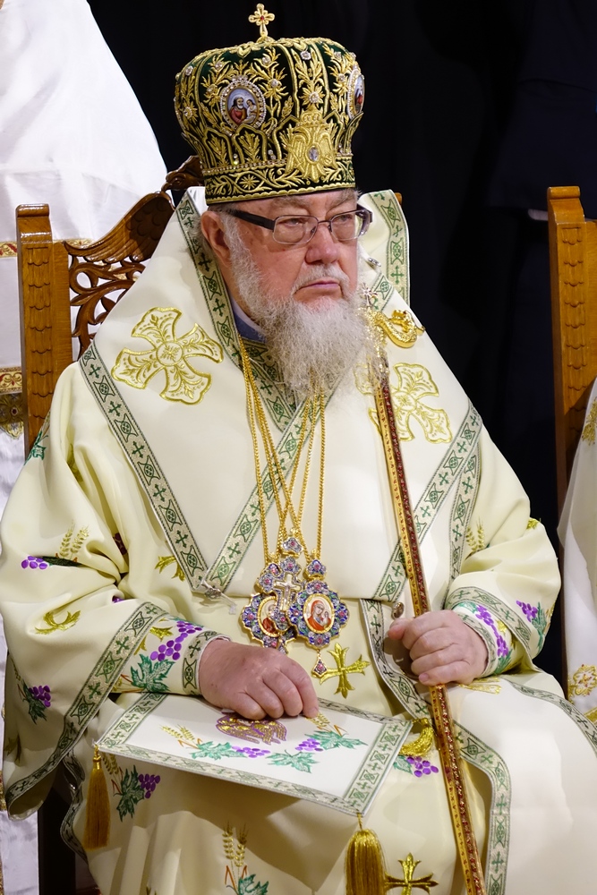 Metropolitan Sawa in St. Menas church in Heraklion