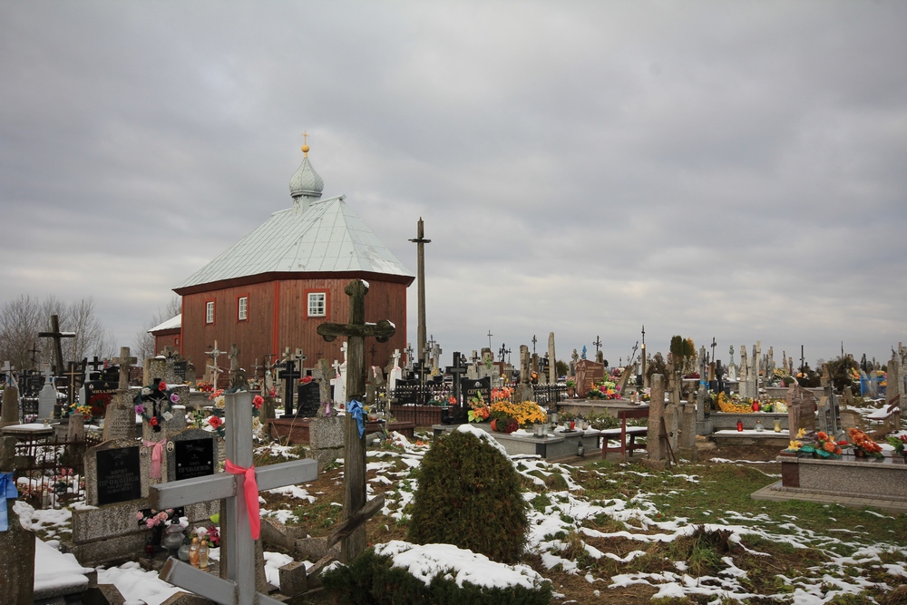 Cementary chapel in Pasynki