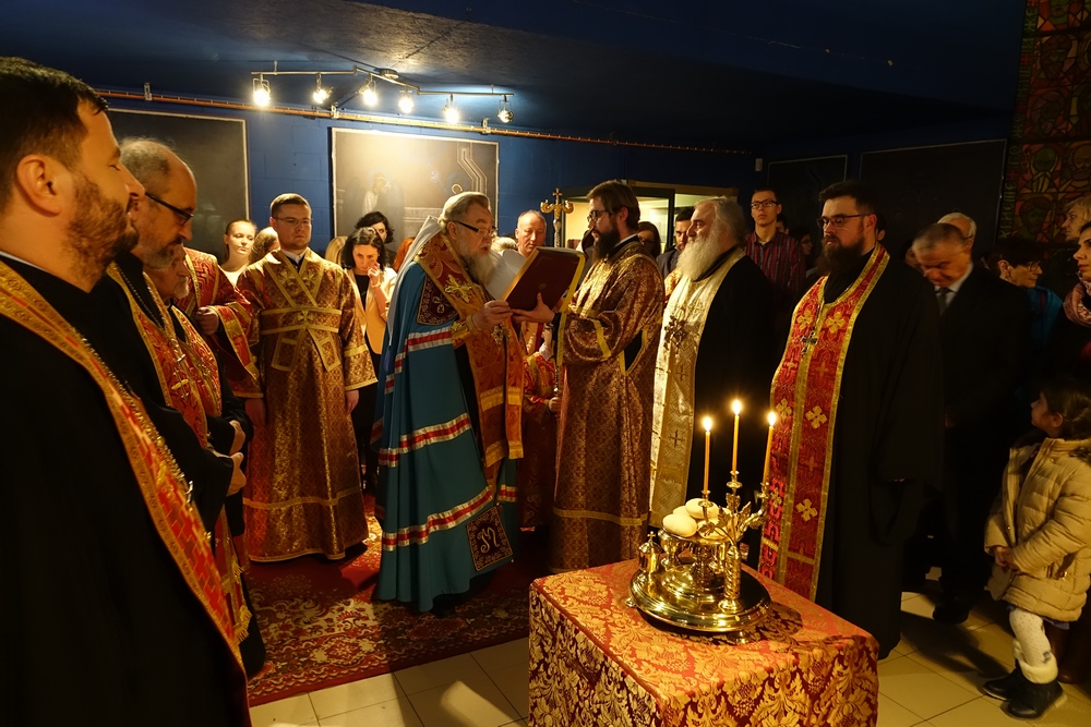 The All-night vigil in St. Gregory Peradze chapel in Warsaw