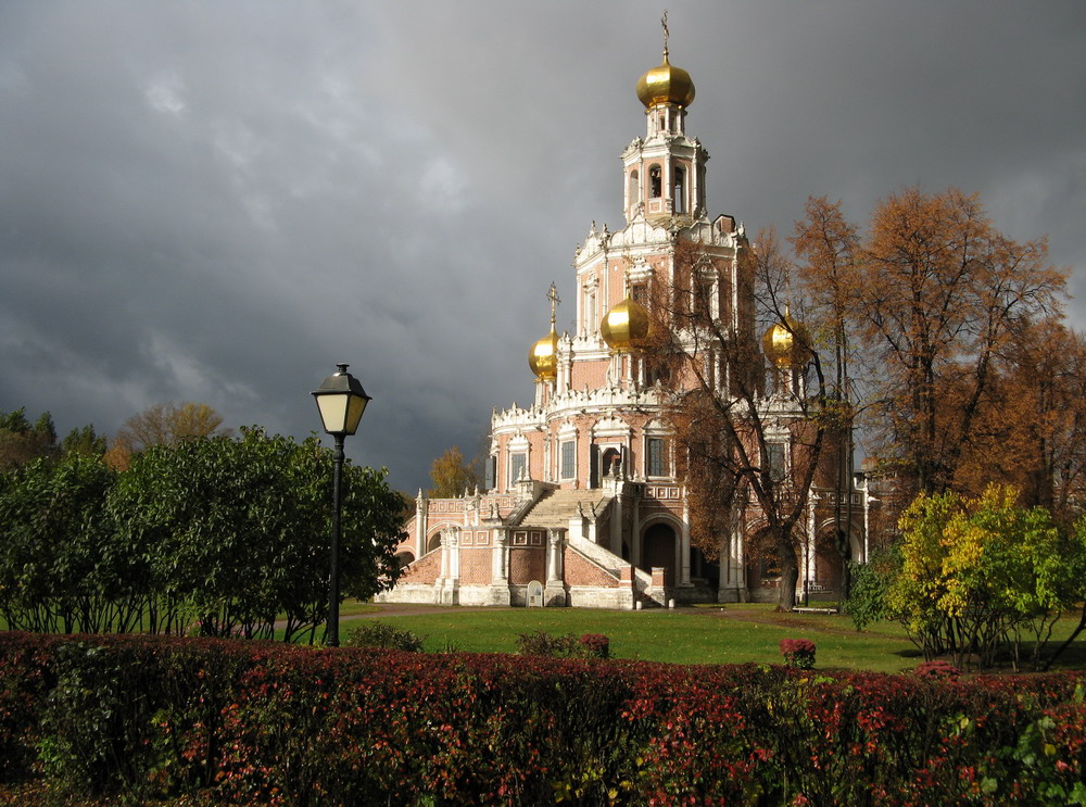 Церковь Покрова Пресвятой Богородицы в Филях. Москва. 2008.