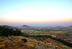 do_marian 
Mount Tabor in the distance 
42 
2017-02-07 14:15:29
