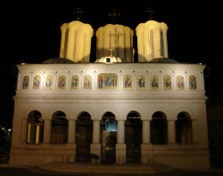 Wyoryka 
Catedrala Patriarhală din Bucureşti, România, 2016. 
2017-02-16 15:32:17