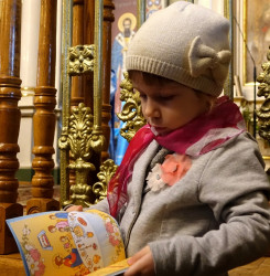 jarek 
A child in a church... 
2017-02-27 14:18:50