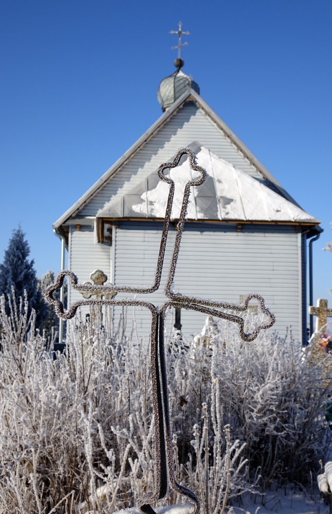 A cross at Morze cementary