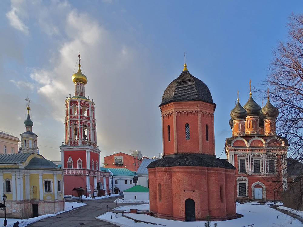 Москва. Высокопетровский монастырь