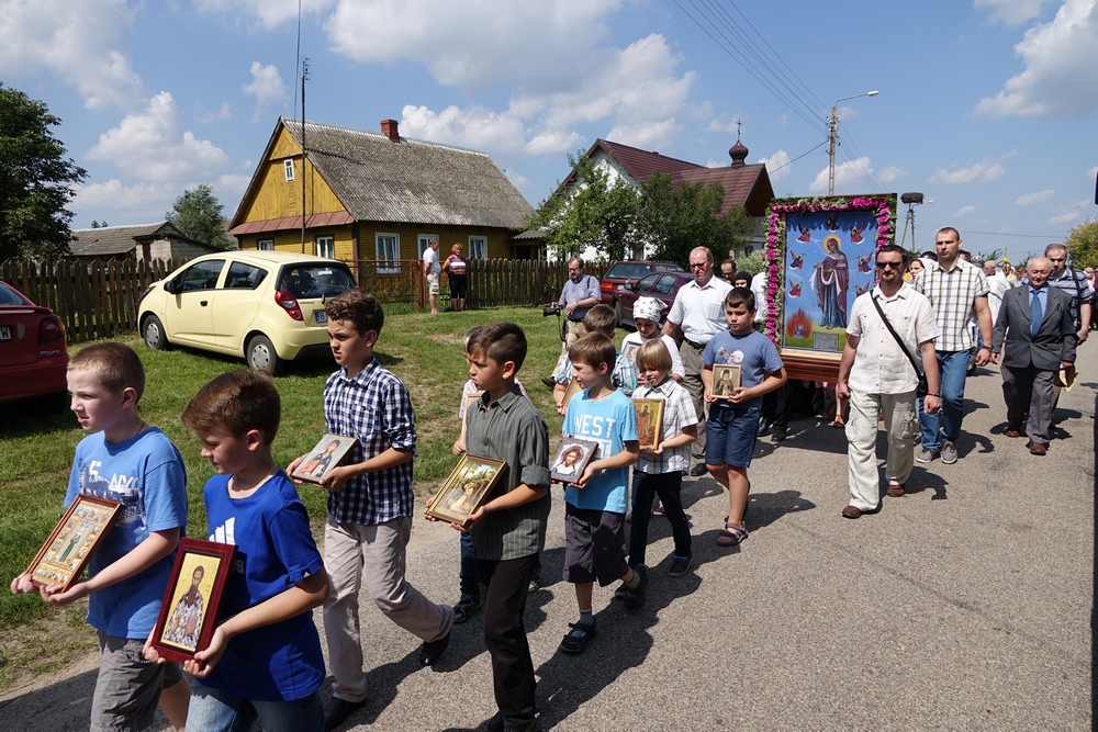 A procession in Zaleszany