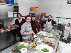 Mitrut Popoiu 
Easter Preparations 
42 
2017-04-15 14:52:29