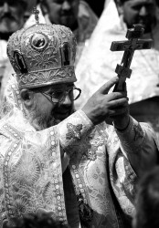 jarek 
+ Archbishop Jeremiah in Bialystok, 2004 
2017-04-17 14:01:01