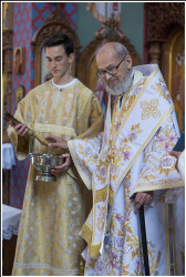 cyrylo79 
Szczecin 2016 - Abp Jeremiasz - 3 
2017-04-19 00:50:09