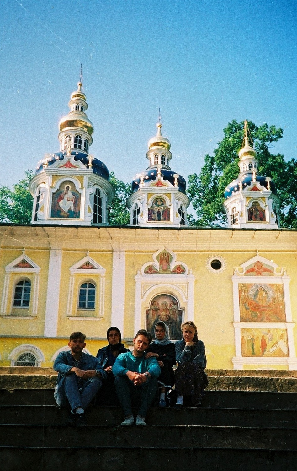Polish pilgrims in Pskovo-Pechersky Monastery, 1991