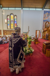 Vlutes 
Holy Friday with Metropolitan Tikhon 
2017-05-09 17:02:12