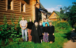 jarek11 
Polish pilgrims in Pskovo-Pechersky Monastery, 1991 
2017-05-15 21:11:05