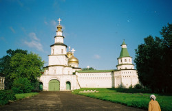 jarek11 
The New Jerusalem Monastery, 1993 
2017-05-30 08:51:50