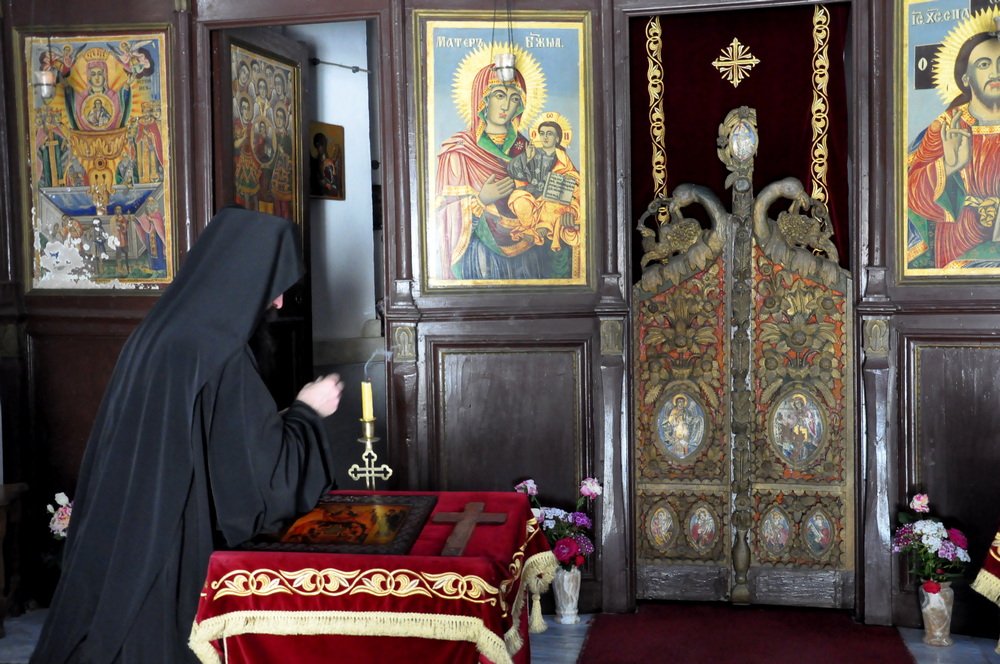 У манастиру Драганац