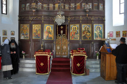 AleksaSrbin 
у храму 
2017-06-20 06:10:33