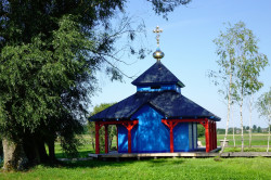 jarek1 
The Orthodox chapel in Knorydy 
2017-07-20 14:46:56