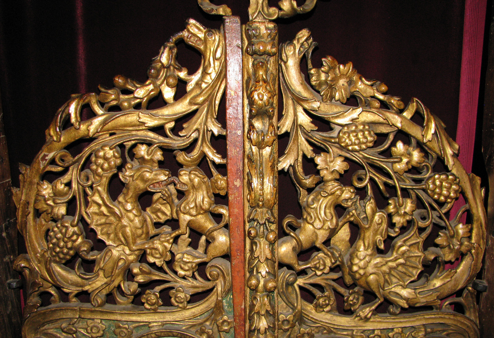 Detail of the carving iconostasis