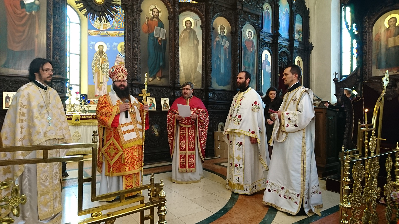 Пратеници на Христа