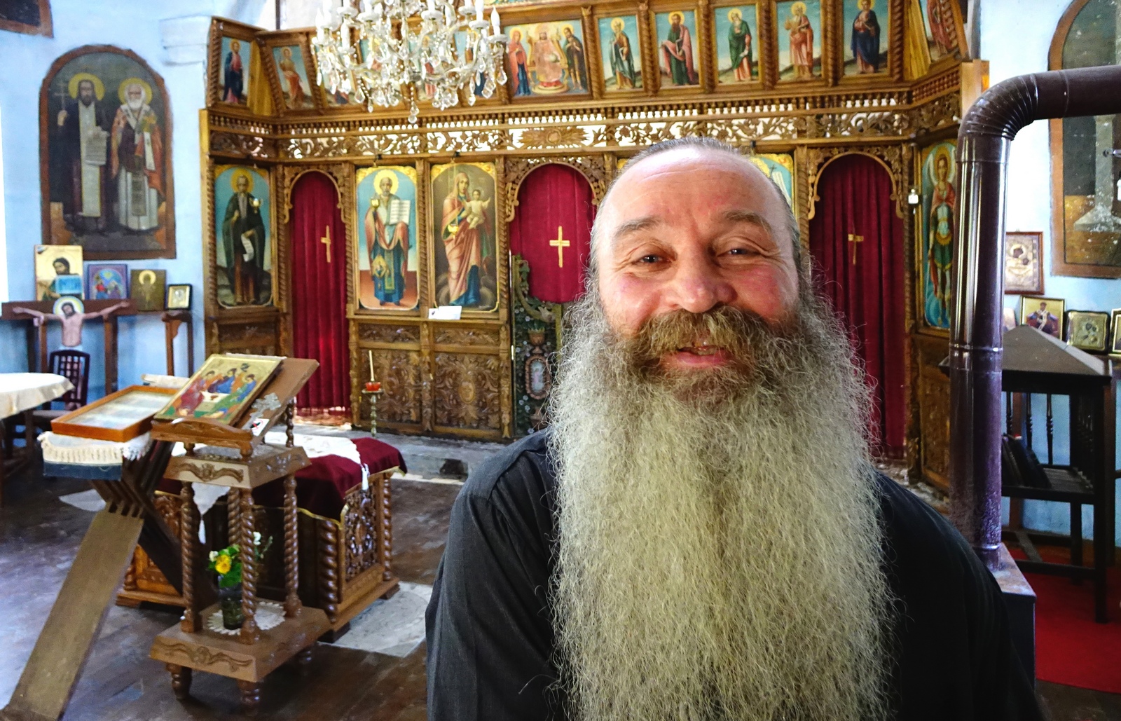 Fr. Elijah of Novoselski Monastery in Aprilci in his church