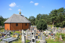 jarek1 
Orthodox cementary chapel in Rogawka 
2017-08-22 07:44:43