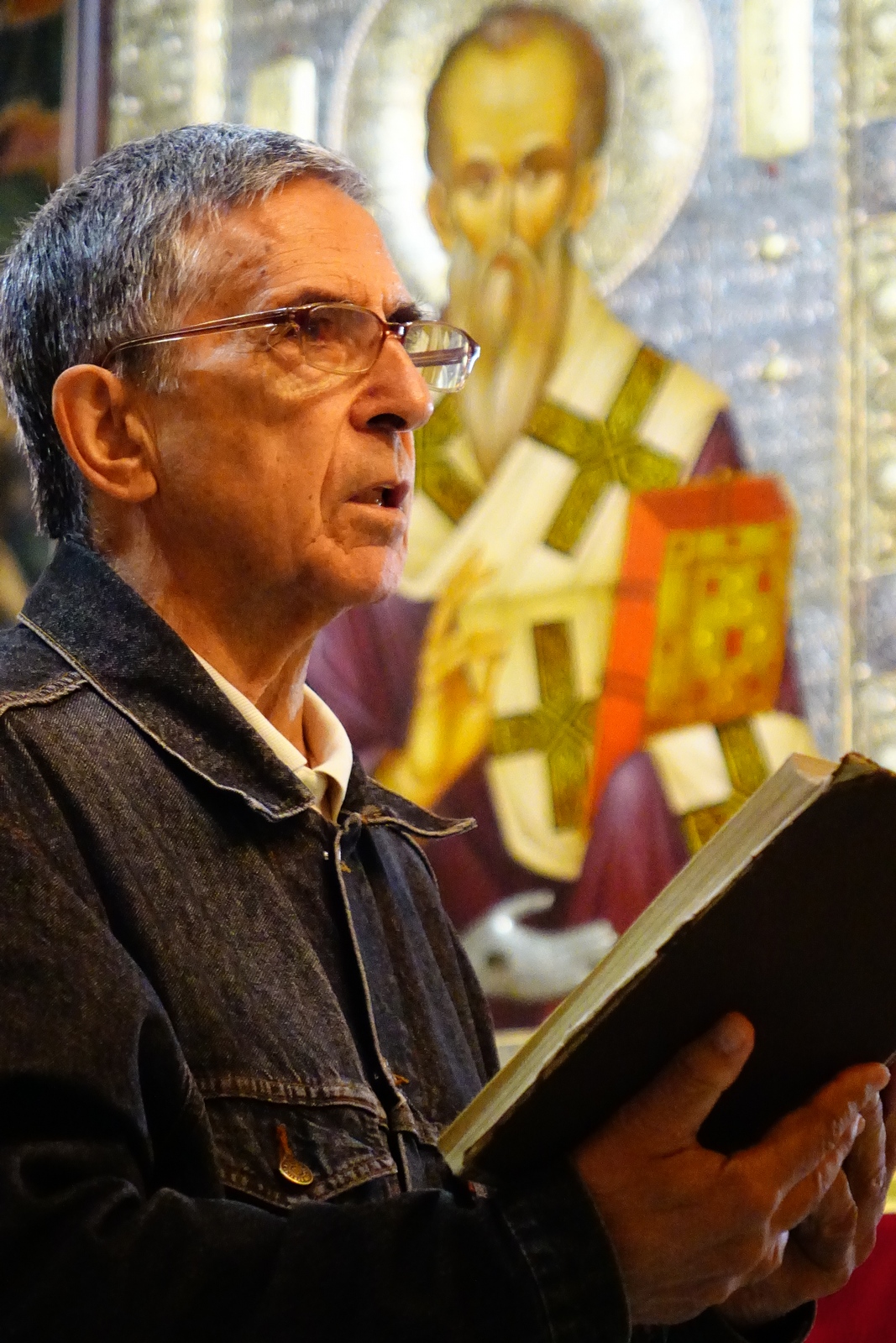 Prof. Ivan Zhelev reading Apostol&#039s readings