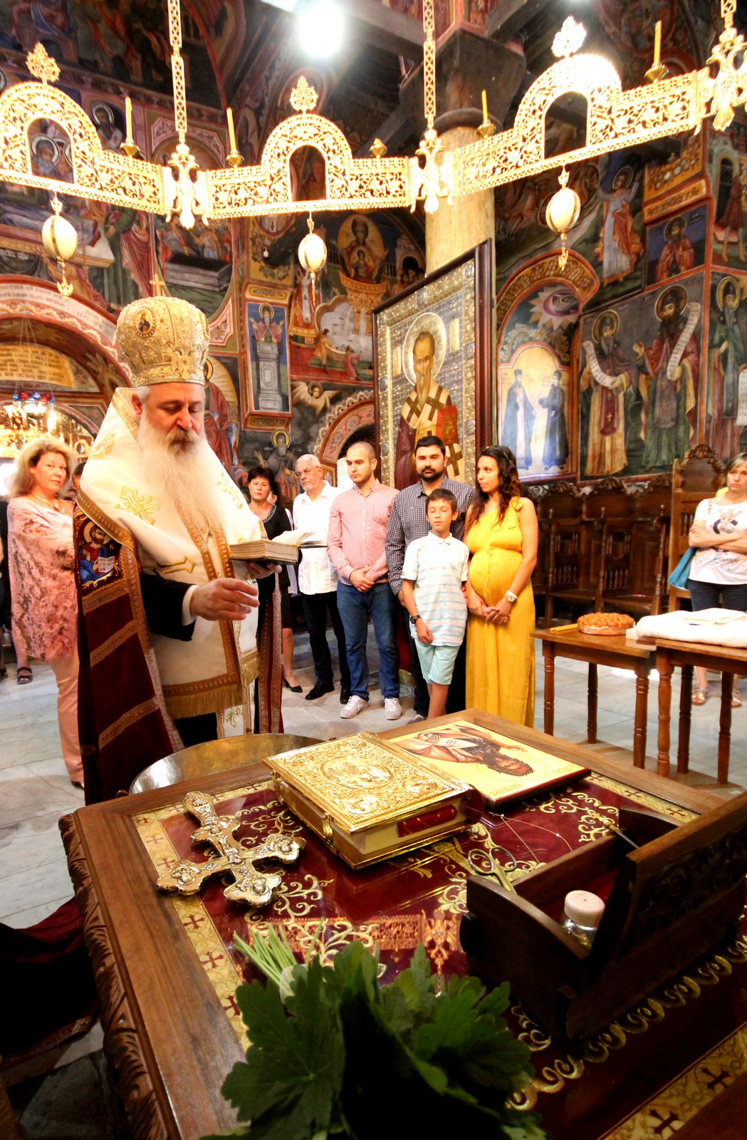 Bishop Sionij during a service