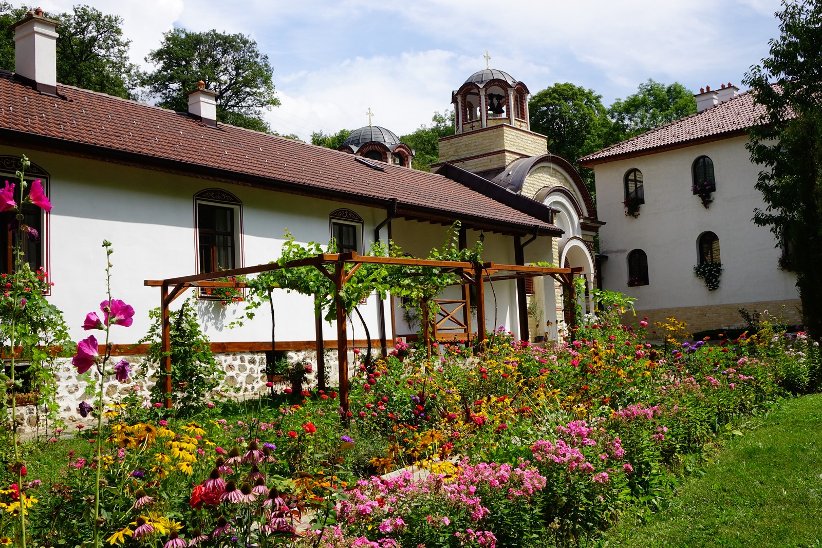 Divotinski Monastery