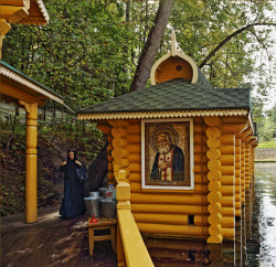 tolmargarita 
Дивеево. Святой источник Серафима Саровского 
30 
2017-09-20 21:04:57
