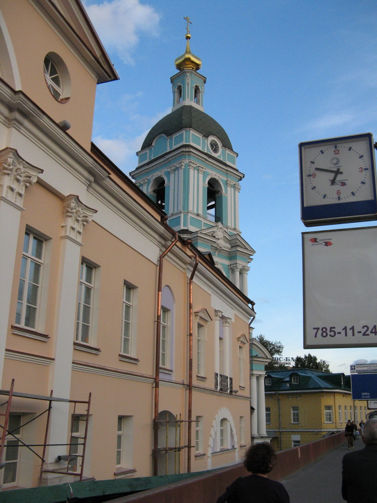Церковь Святой Троицы в Серебряниках. Москва.