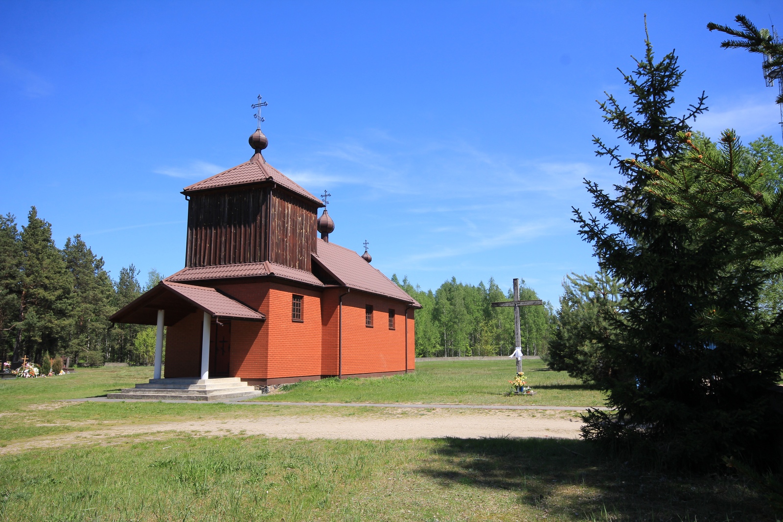 The Orthodox cementary chapel in Narew