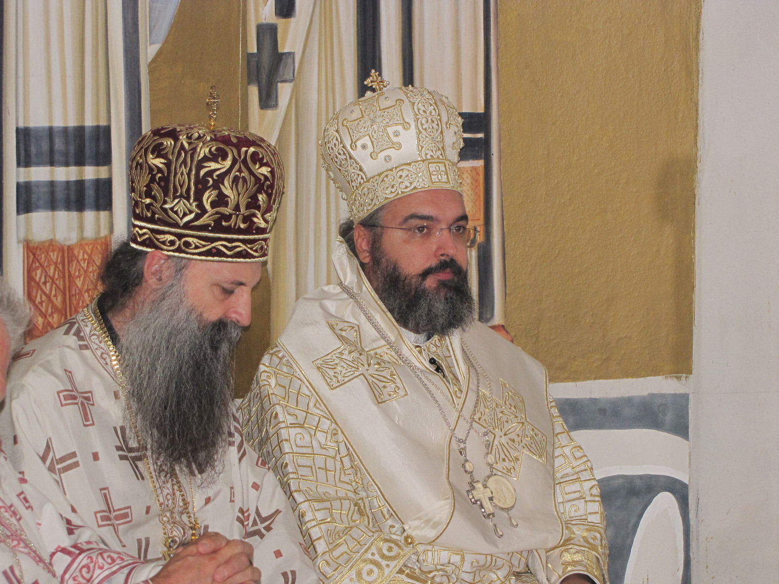 Епископ Никодим и Митрополит Порвирије