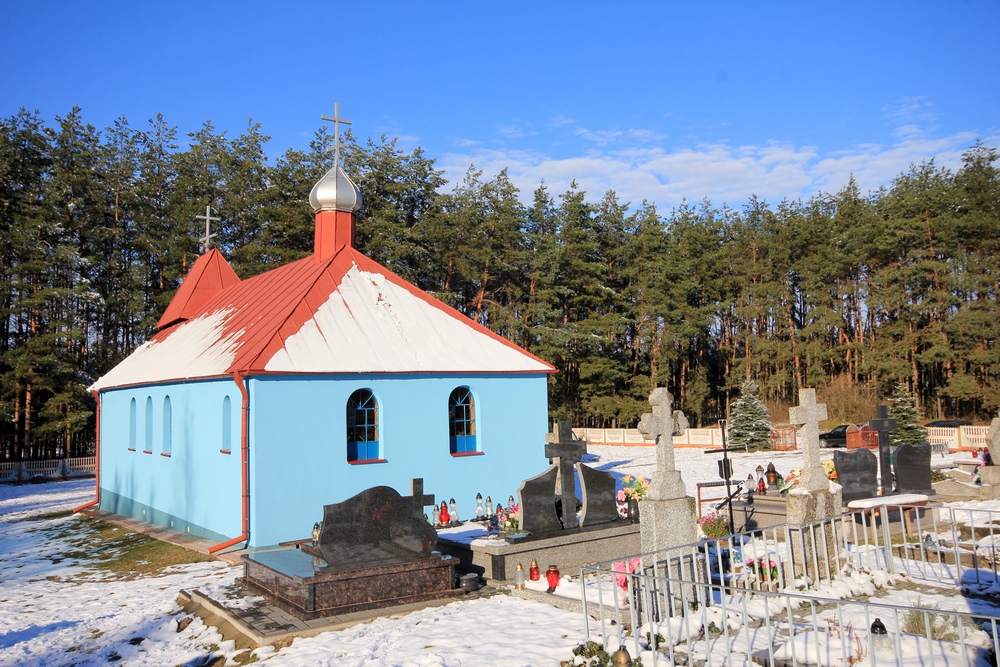 The Orthodox cementary chapel in Knorozy