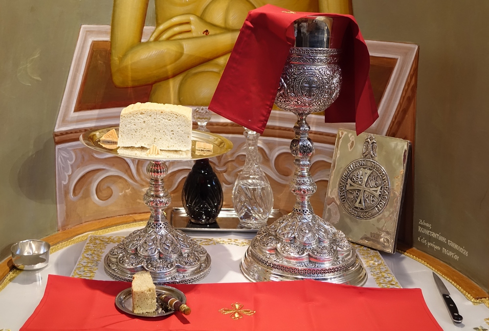 The Divine Liturgy in Sts Peter and Paul Cathedral in Chania