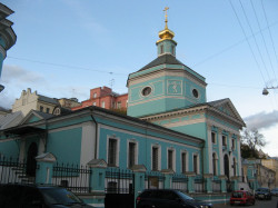 andrey 
Церковь Святой Троицы в Серебряниках. Москва. 
2017-10-04 21:10:28