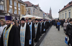 bogdan 
XXV rocznica przeniesienia Relikwii św. Gabriela z Grodna do Białegostoku(15) 
2017-10-13 16:08:23