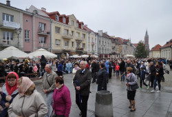 bogdan 
XXV rocznica przeniesienia Relikwii św. Gabriela z Grodna do Białegostoku(17) 
2017-10-13 16:09:22