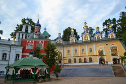 Elena_photo 
Псково-Печерский Успенский монастырь / Pskov-Caves Monastery 
2017-10-15 21:46:42
